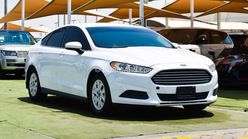 Used Ford Fusion 2014 for sale in Sharjah 614825