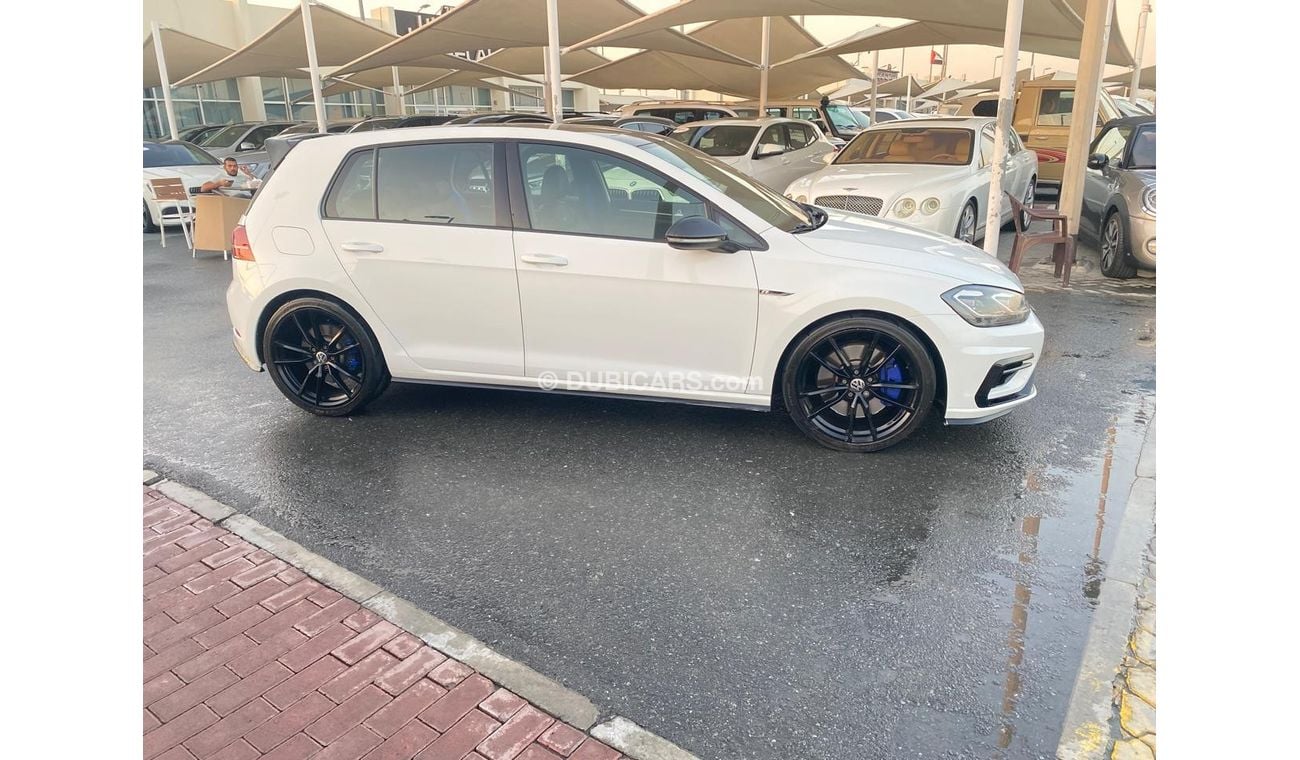 فولكس واجن جولف ار Volkswagen Golf R _GCC_2019_Excellent Condition_Full Specifications