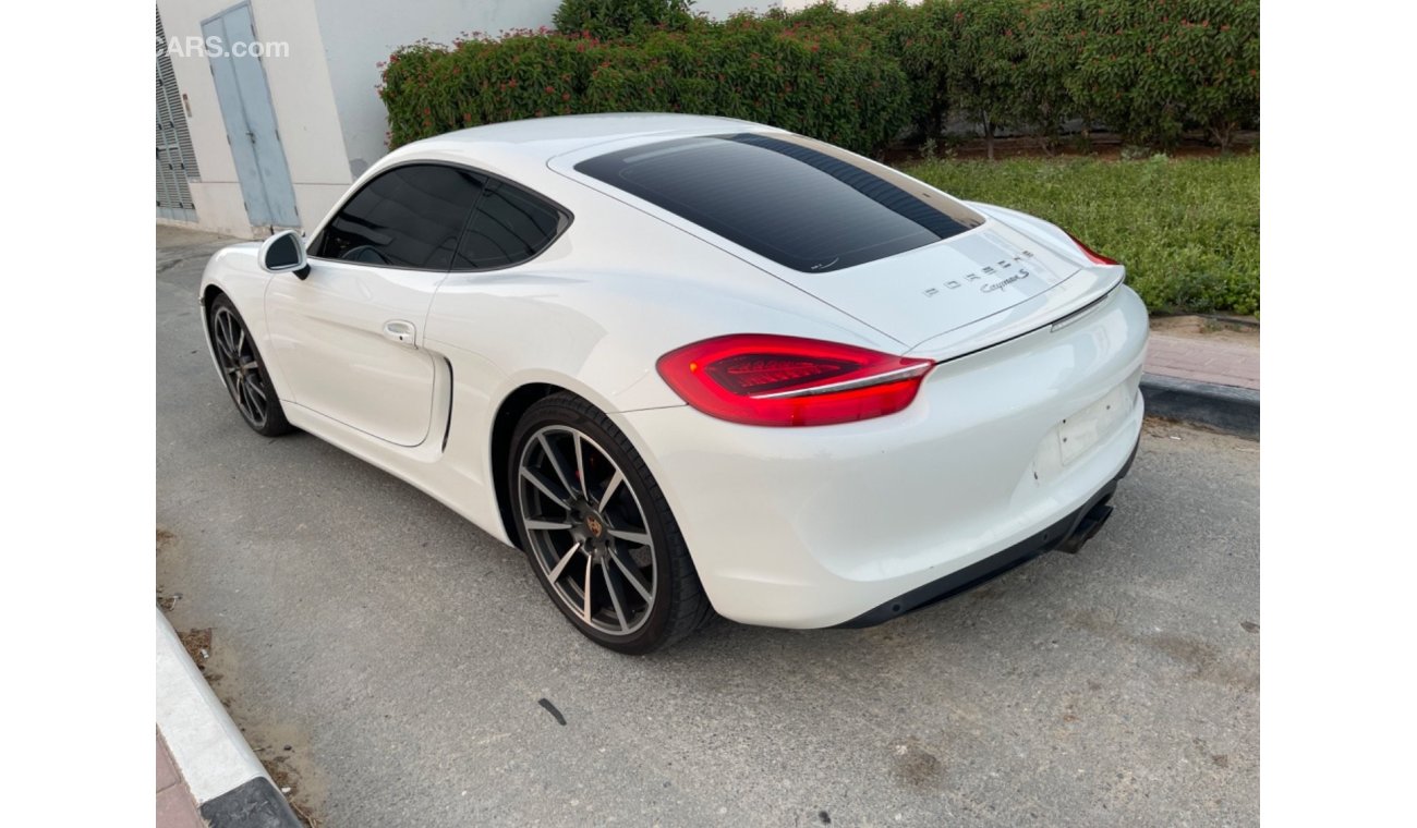 Porsche Cayman S GCC