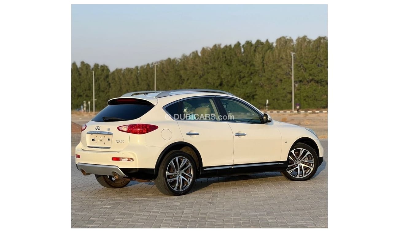 Infiniti QX50 Luxury