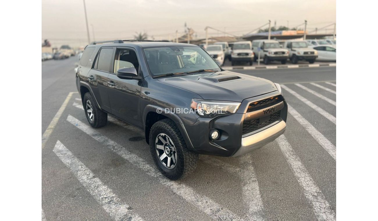 تويوتا Runner4 2019 TOYOTA 4RUNNER, TRD OFF ROAD - 4x4 - 4.0L V6 - Diff Lock and Crawl Control - 46600 Mileage