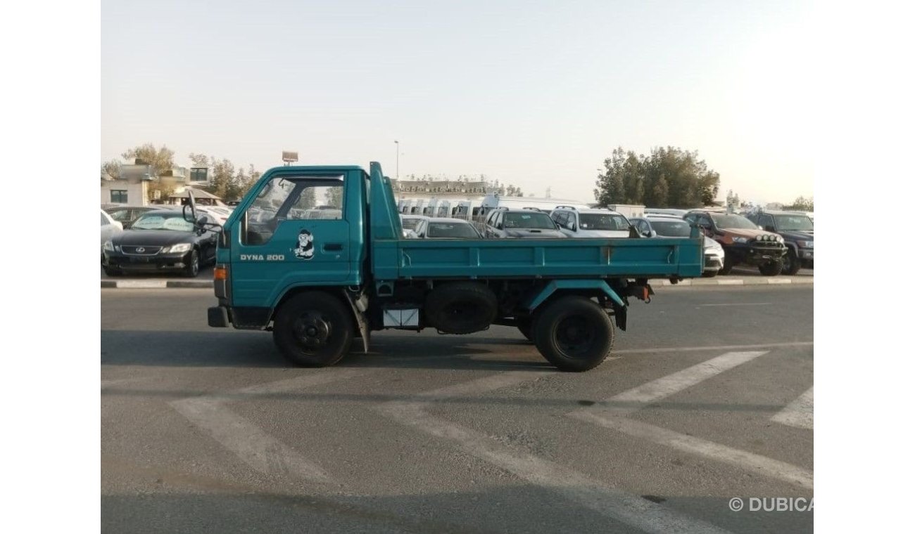 تويوتا داينا TOYOTA DYNA TRUCK RIGHT HAND DRIVE (PM 846)