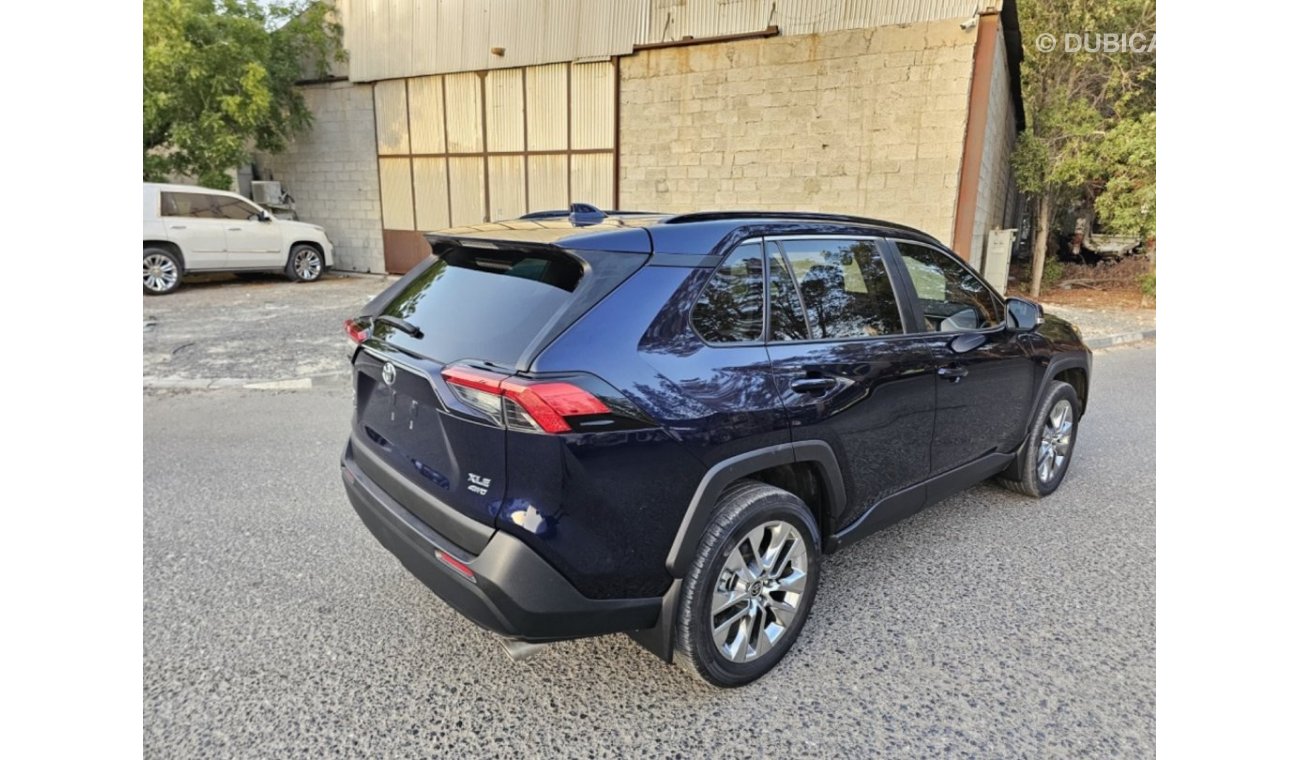 Toyota RAV4 XLE Full options premium