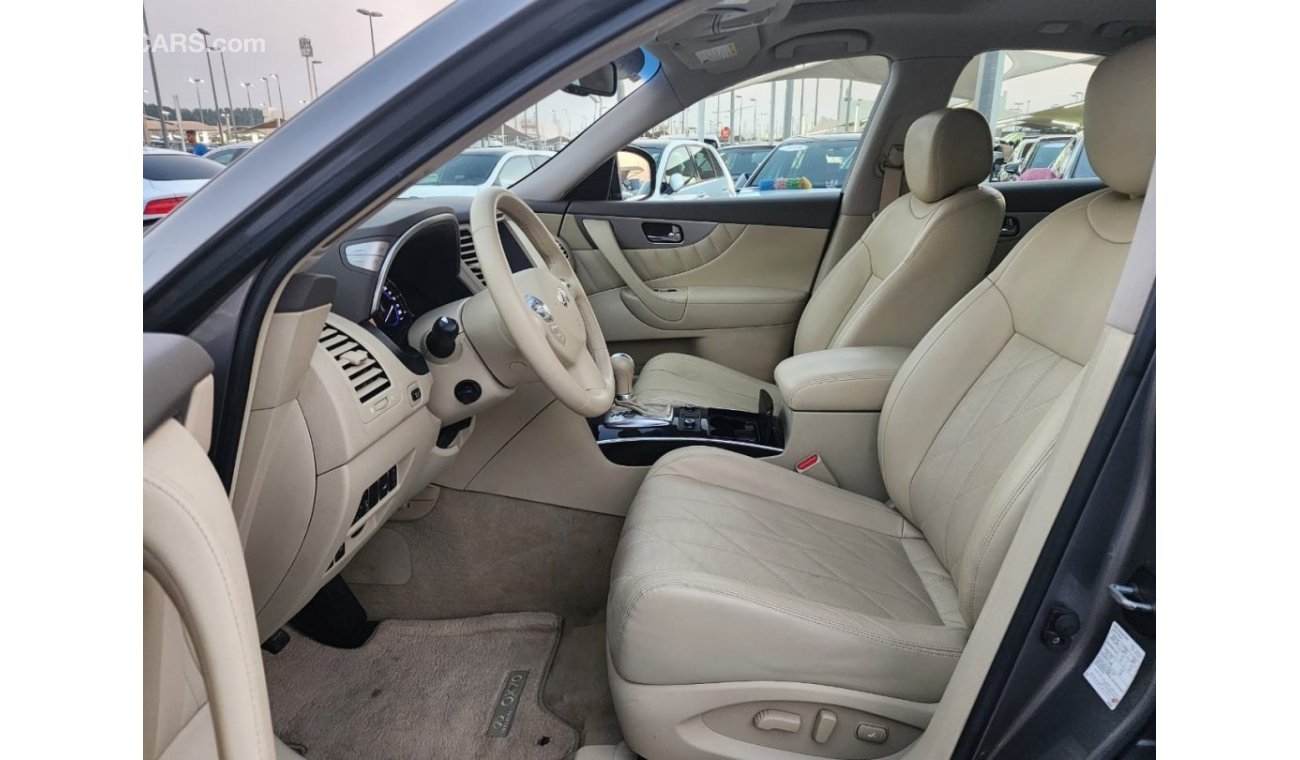 Infiniti QX70 Limited Infiniti QX 70 _GCC_2019_Excellent Condition _Full option