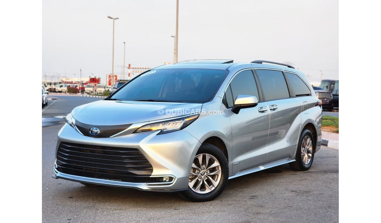 تويوتا سيينا TOYOTA Sienna XLE Hybrid  Full Option