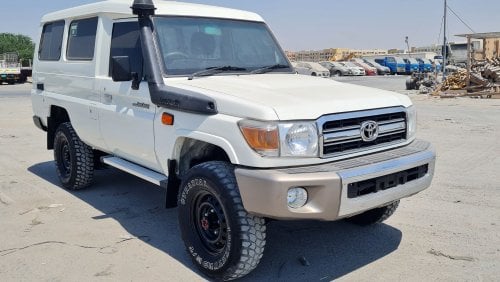 Toyota Land Cruiser Hard Top 3 Doors