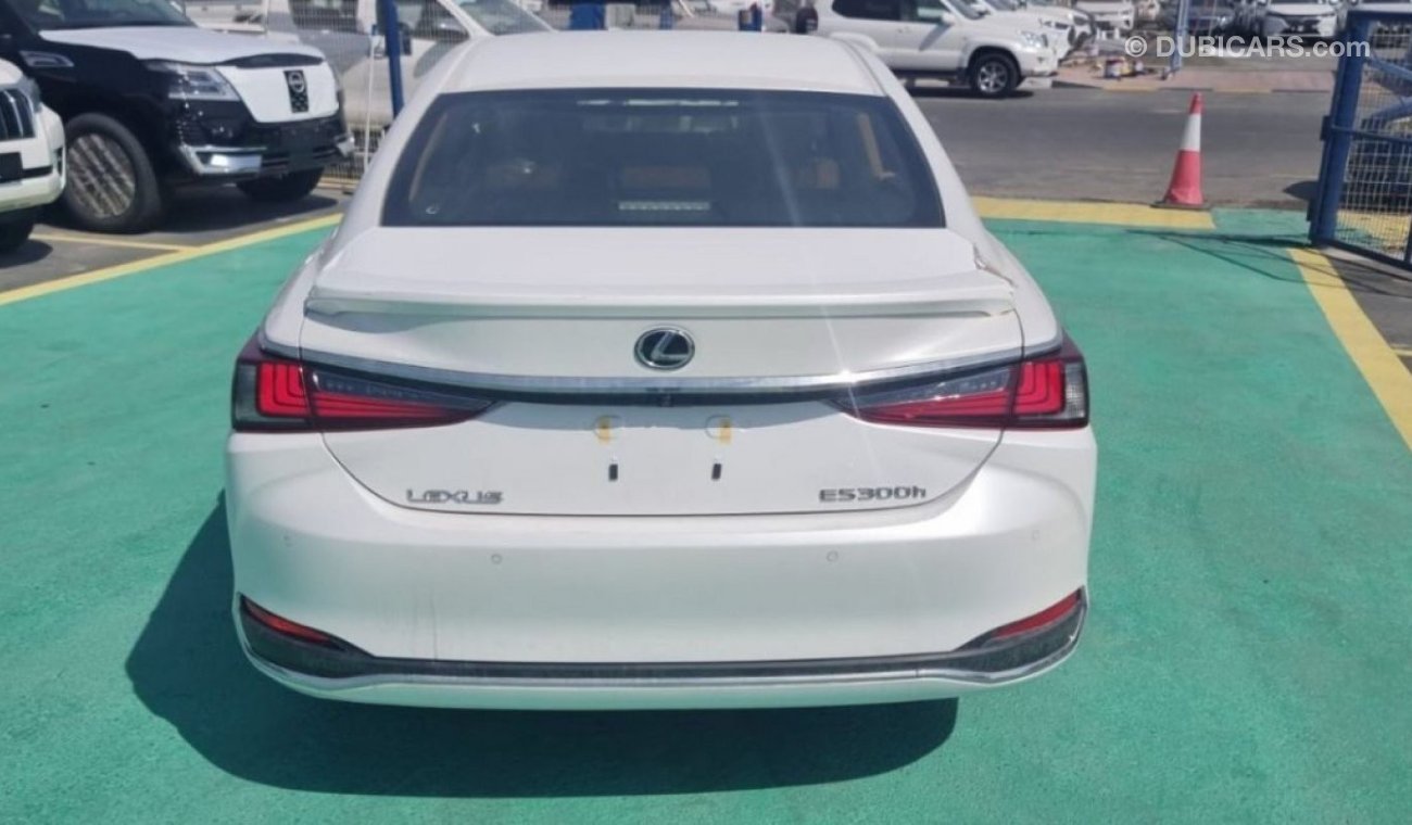 لكزس ES 300 2.5 L  HYBRIED  2024 MODEL GCC