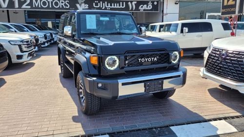 Toyota Land Cruiser 70 VXR 4.0L (5 Door)