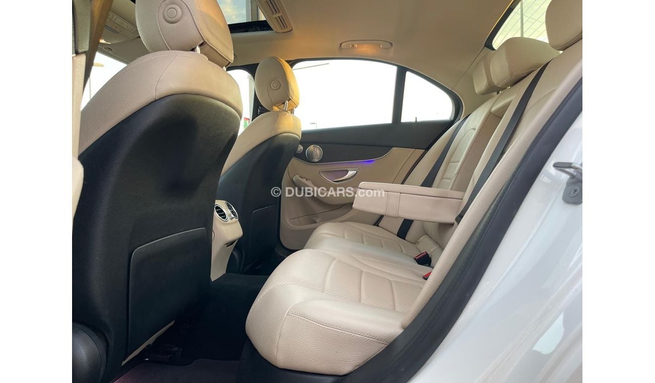 Mercedes-Benz C 300 Mercedes C300 American model 2021 in excellent condition, full specifications