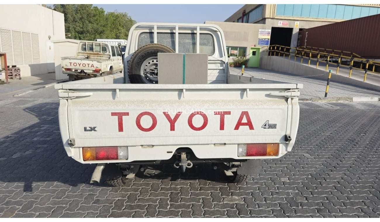 تويوتا لاند كروزر بيك آب 79 Single Cab 2.8L Auto Diesel