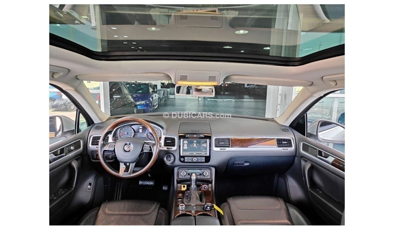 Volkswagen Touareg AED 2,100 P.M | 2015 VOLKSWAGEN TOUAREG SPORT | GCC | 360 *CAMERAS | FULLY LOADED