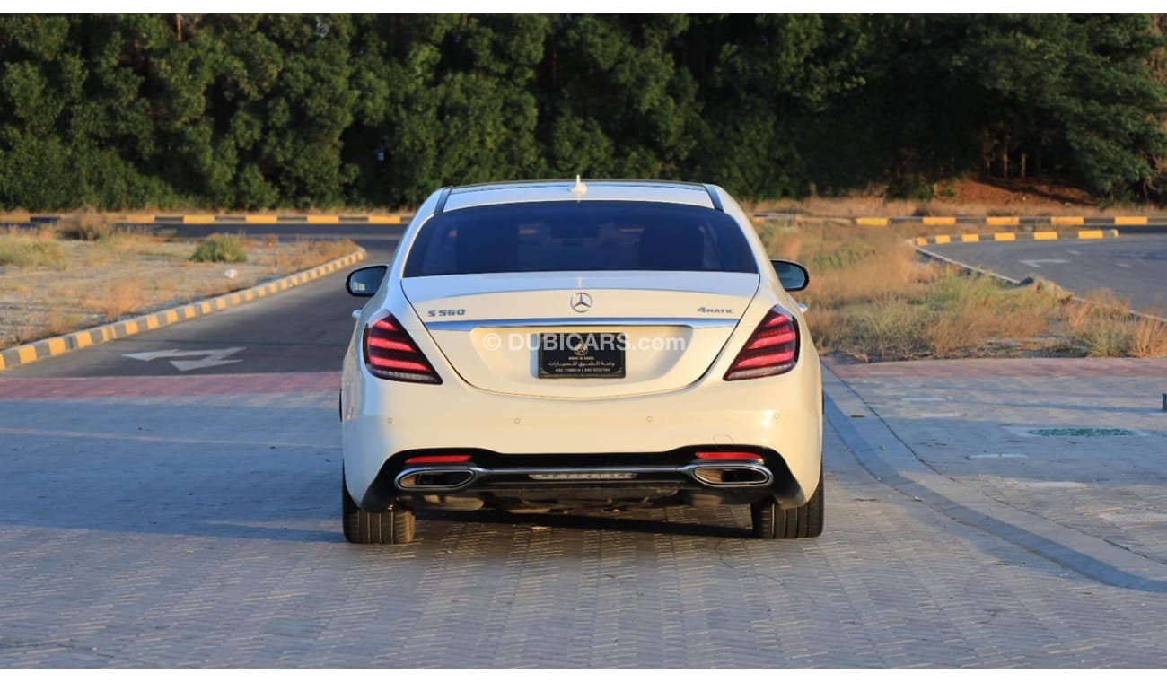 Mercedes-Benz S 560 Std 4.0L (463 HP)