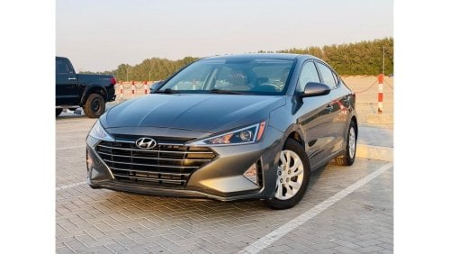 Hyundai Elantra Base