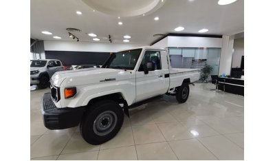 Toyota Land Cruiser Pick Up 2024 YM TOYOTA LC79 S/C 4.2L DIESEL ENGINE MT, POWER STEERING, REAR DIFFERENTIAL WITH LOCK,WIRELESS 