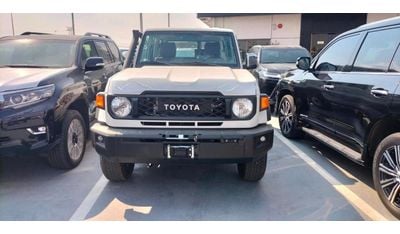 Toyota Land Cruiser Hard Top LC76 4.0L A/T Full Option