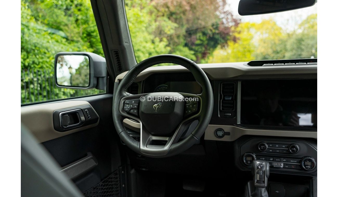 Ford Bronco Wildtrak 2.7 | This car is in London and can be shipped to anywhere in the world