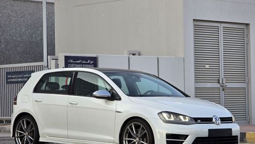 فولكس واجن جولف ار Volkswagen Golf R 2016 GCC Orginal paint // accident free // perfect condition