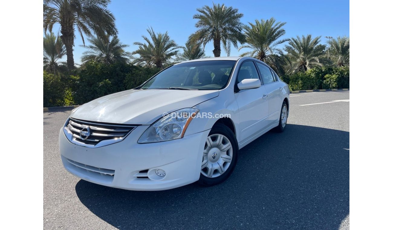 Nissan Altima SE Nissan Altima model 2012    ( UAS_ SPEC) VERY GOOD CONDITION