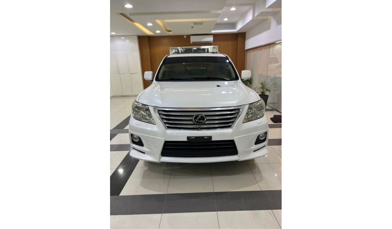 Lexus LX570