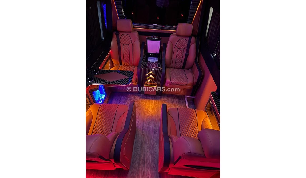 Mercedes-Benz Sprinter Mercedes benz Sprinter Bus 14+2+1= 17 seater vip luxury interior design brand new just 150 km only