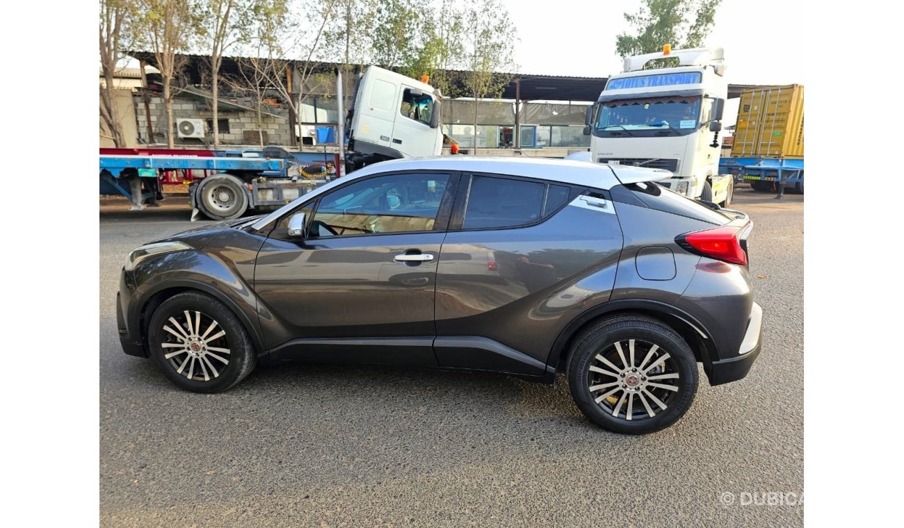 Toyota CHR فقط تصدیر CHR in good condition