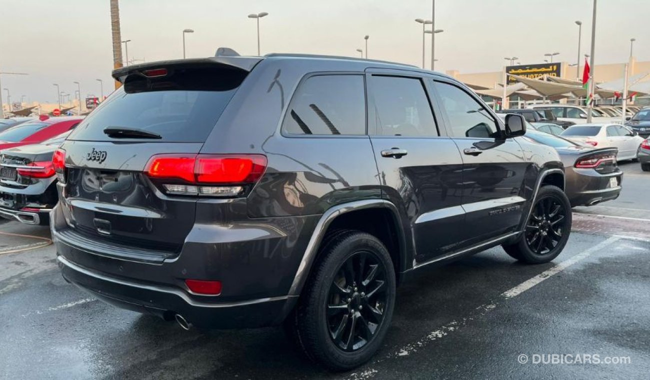 Jeep Grand Cherokee full option