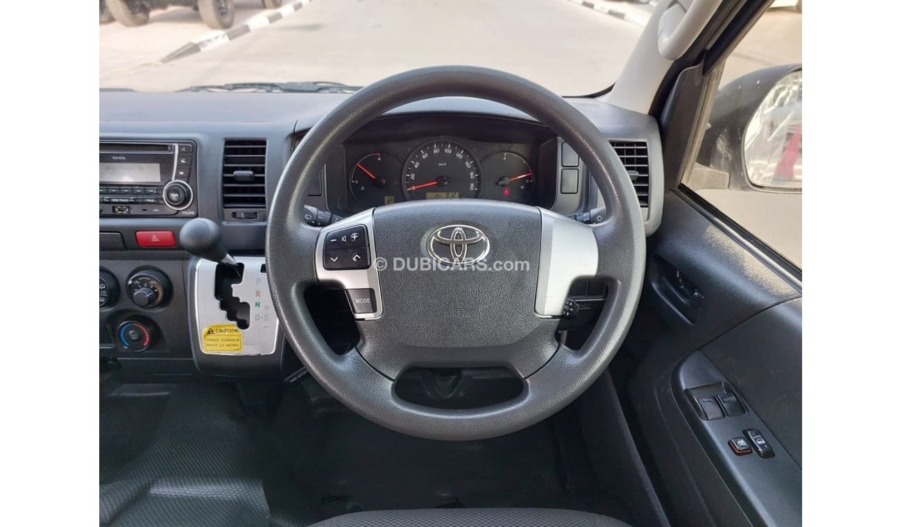 تويوتا هاياس TOYOTA HIACE COMMUTER VAN RIGHT HAND DRIVE(PM64467)