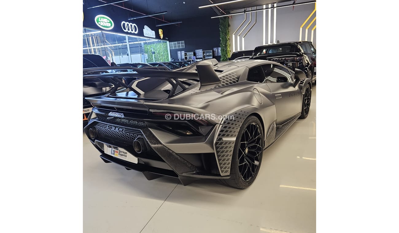 Lamborghini Huracan 2022 Lamborghini Huracán STO / GCC /Forged Carbon Fiber Edition/arranty till 2027Under Agency W