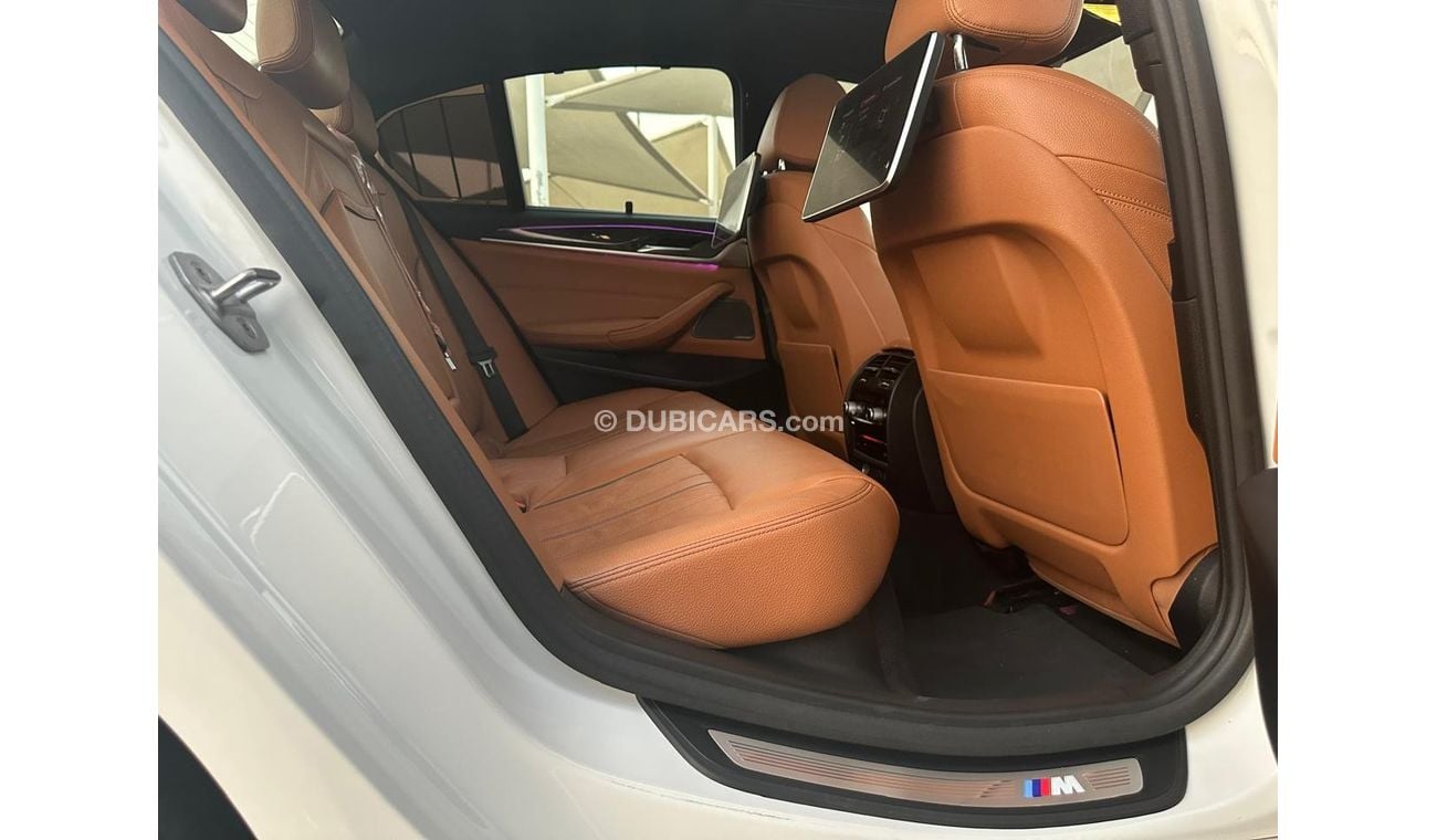 بي أم دبليو 530i BMW 530i _GCC_2018_Excellent Condition _Full option