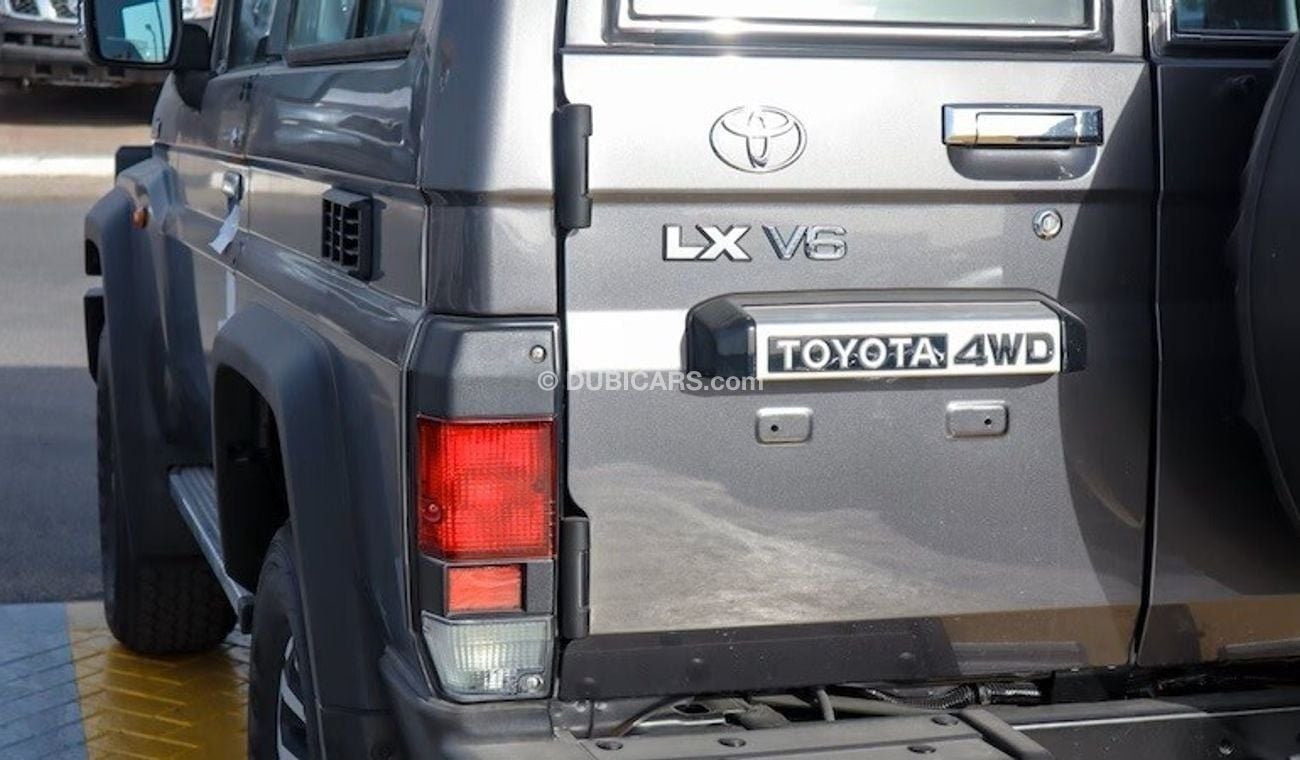 Toyota Land Cruiser 71 AT 4.0L GAS V6 3DOOR