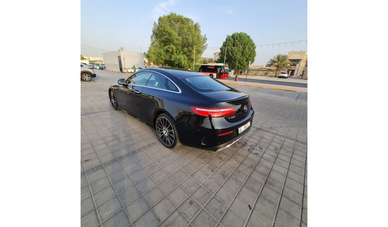 مرسيدس بنز E300 كوبي