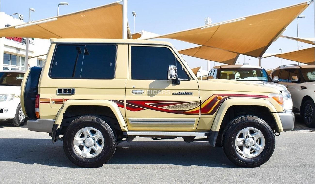 Toyota Land Cruiser Hard Top