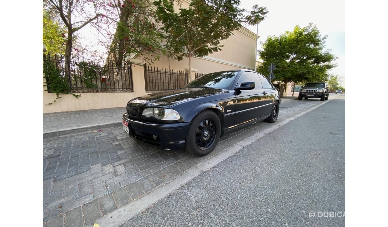 بي أم دبليو 318i E46 Manual Japanese Spec Black on Black