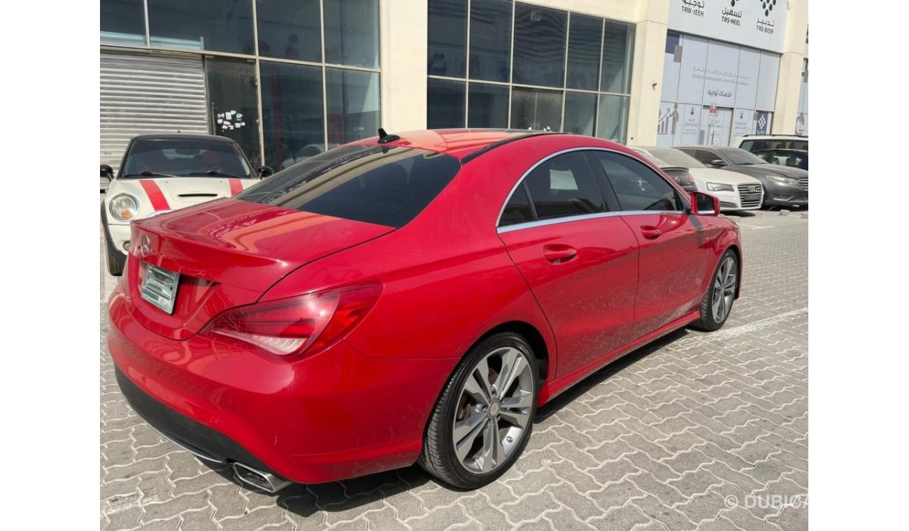 Mercedes-Benz CLA 200