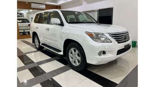 Lexus LX570 LEXUS 570 S GCC SPECIFICATIONS MODEL 2010 ONLY ONE OWNER FROM AGENCY WITHOUT PAINT