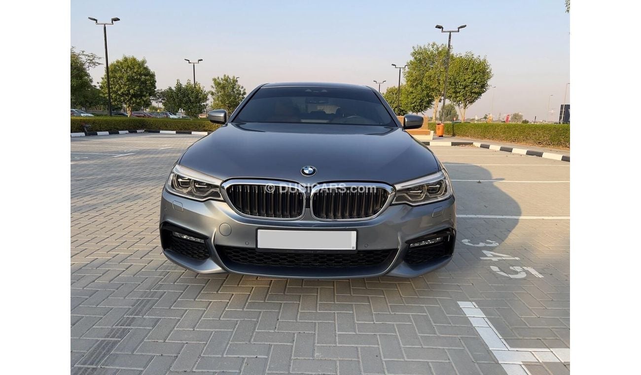 بي أم دبليو 530i Luxury M Sport Package 2.0L