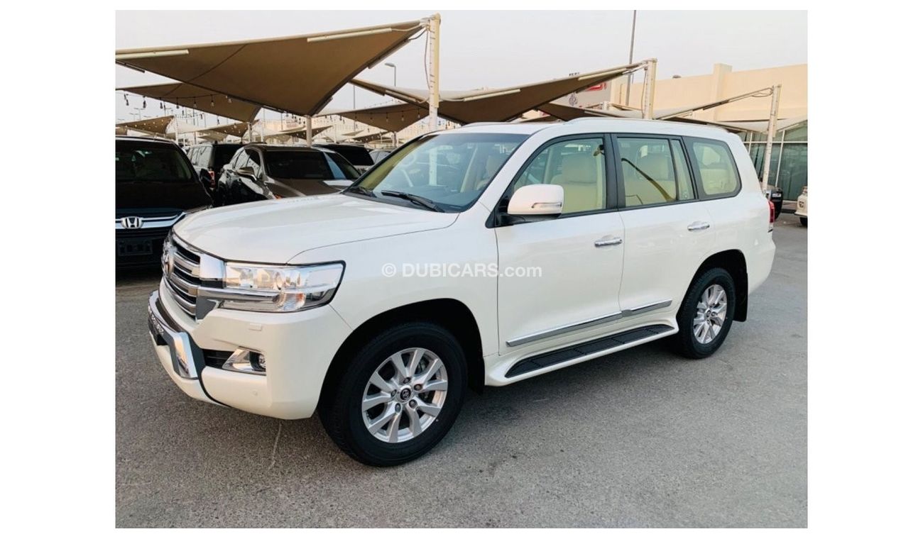 Used Toyota Land Cruiser GXR 2017 for sale in Sharjah - 633787