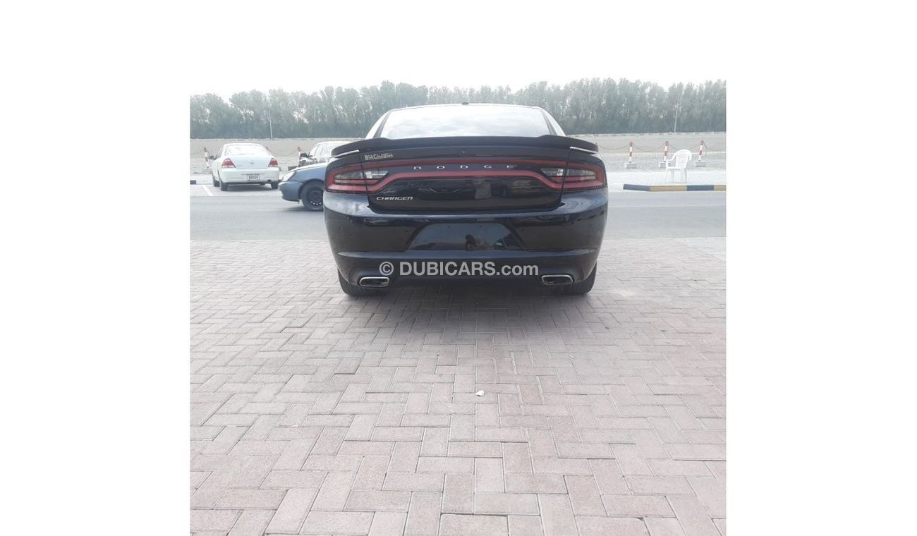 دودج تشارجر 3.6L SXT (متوسط)