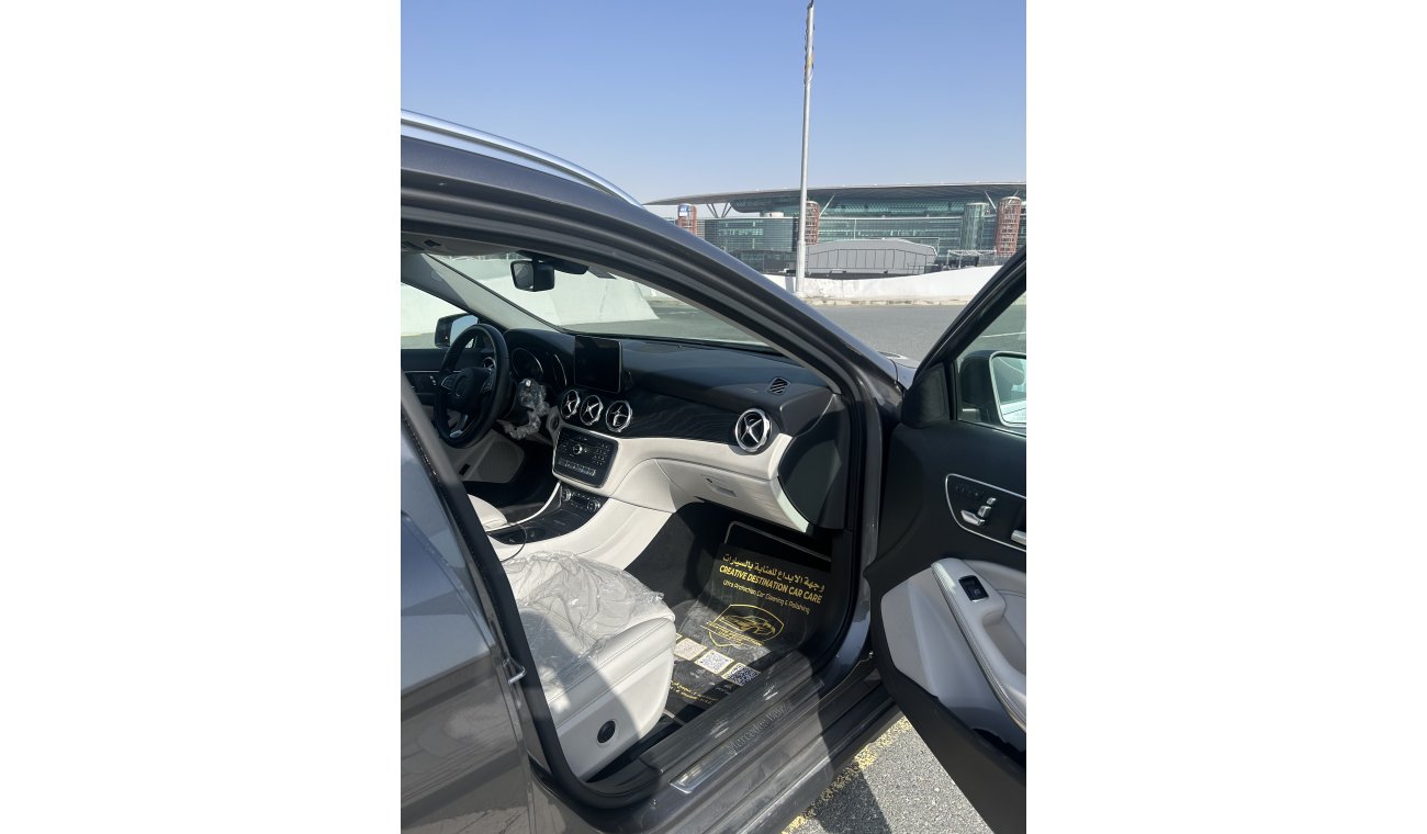 مرسيدس بنز GLA 250