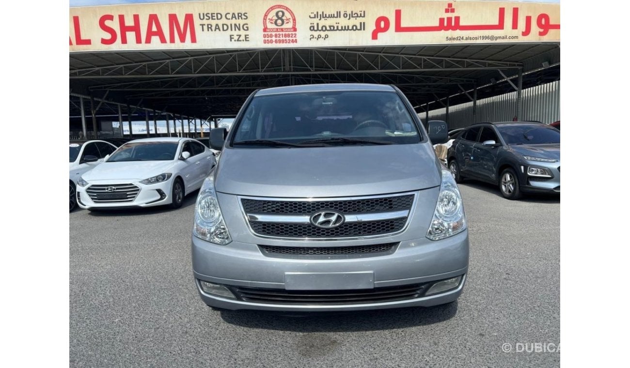 Hyundai H1 Starex