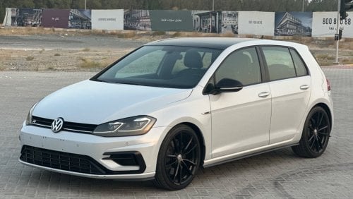 Volkswagen Golf R MODEL 2018. GCC CAR PERFECT CONDITION INSIDE AND OUTSIDE FULL OPTION PANORAMIC ROOF LEATHER SEATS ON