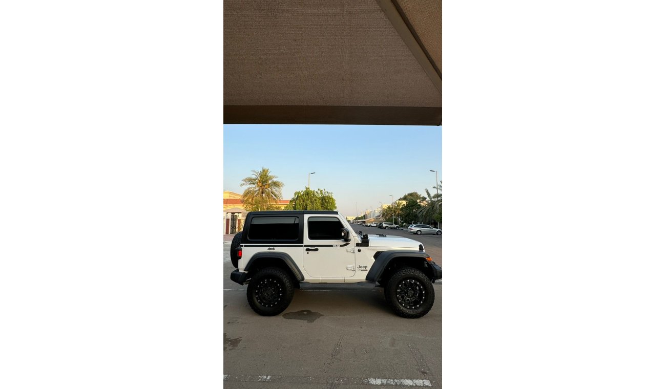 Jeep Wrangler 3.6L V6 Sport (2-Door)