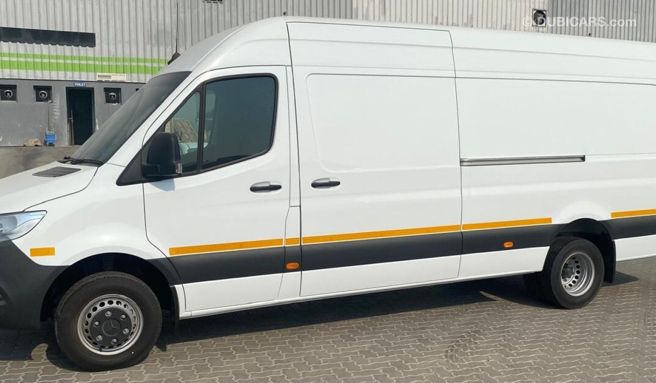 Mercedes-Benz Sprinter Right Hand Drive 519 CDI 2.0L Diesel AT Panel Van