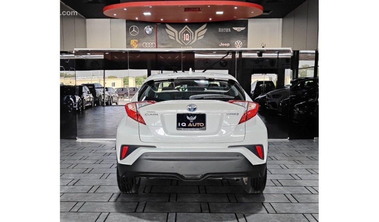 تويوتا CHR AED 1,300 P.M | 2020 TOYOTA C-HR HYBRID GX 1.8 L | GCC | LOW KM | UNDER WARRANTY