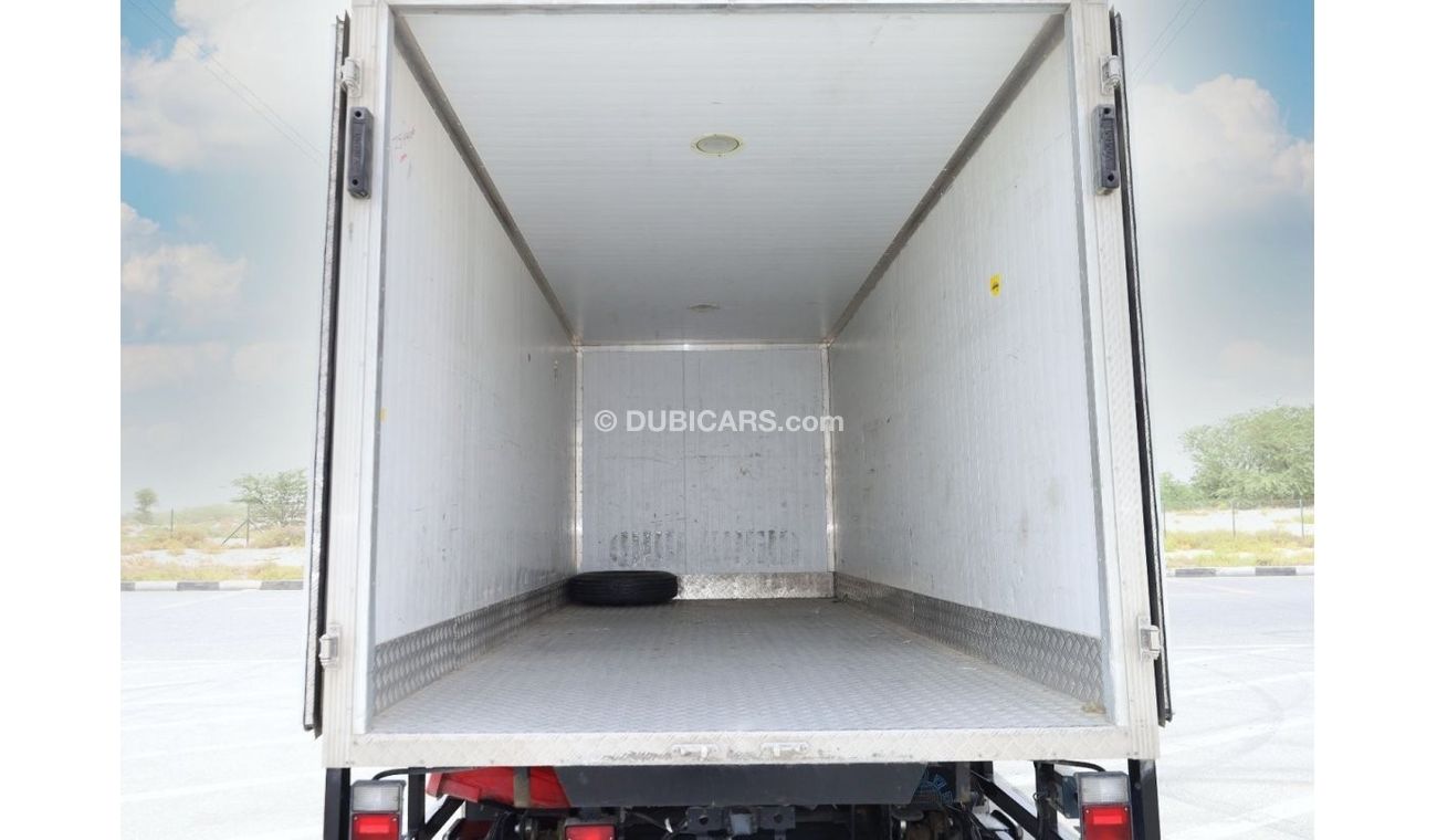 Isuzu NPR NPR | BAR CARGO-LIFT | INSULATED BOX  | GCC SPECS AND EXCELLENT CONDITION