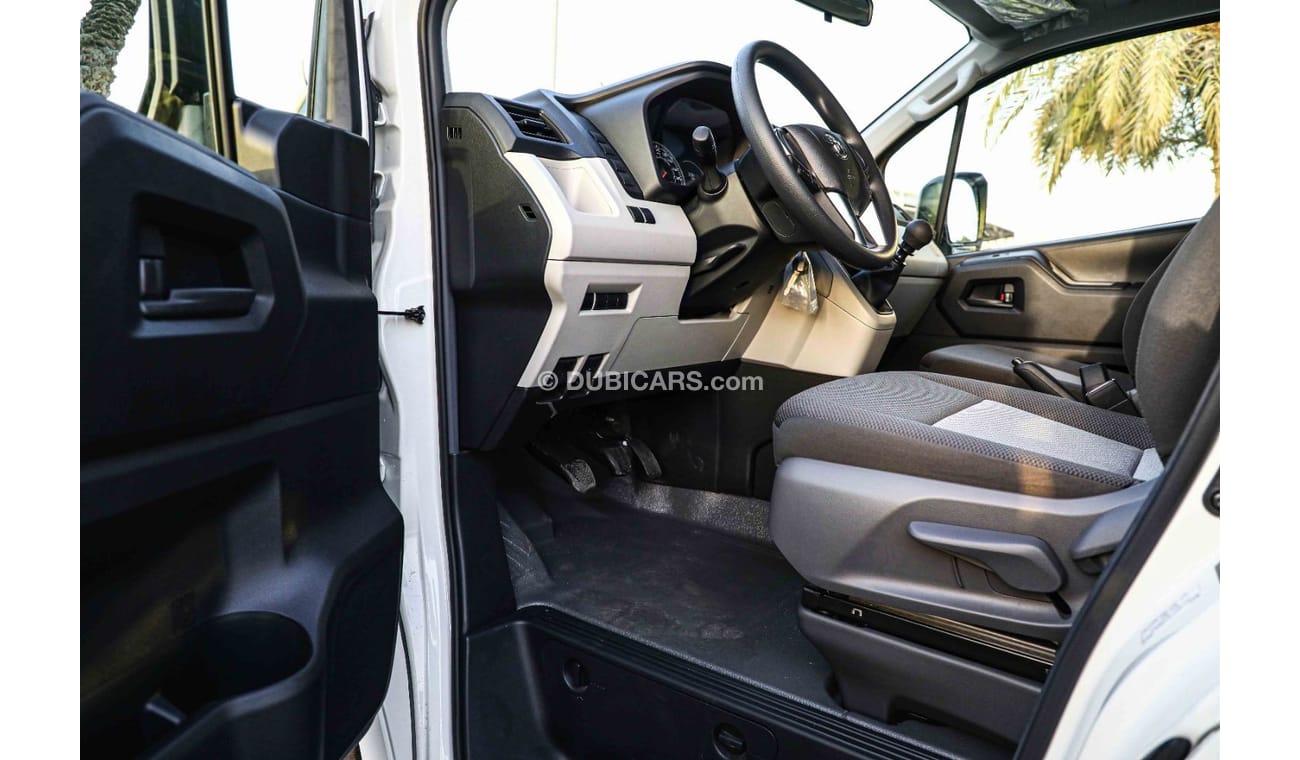 تويوتا هاياس 2023 Toyota Hiace 2.8L 13 Seats High-roof Manual | Export Only