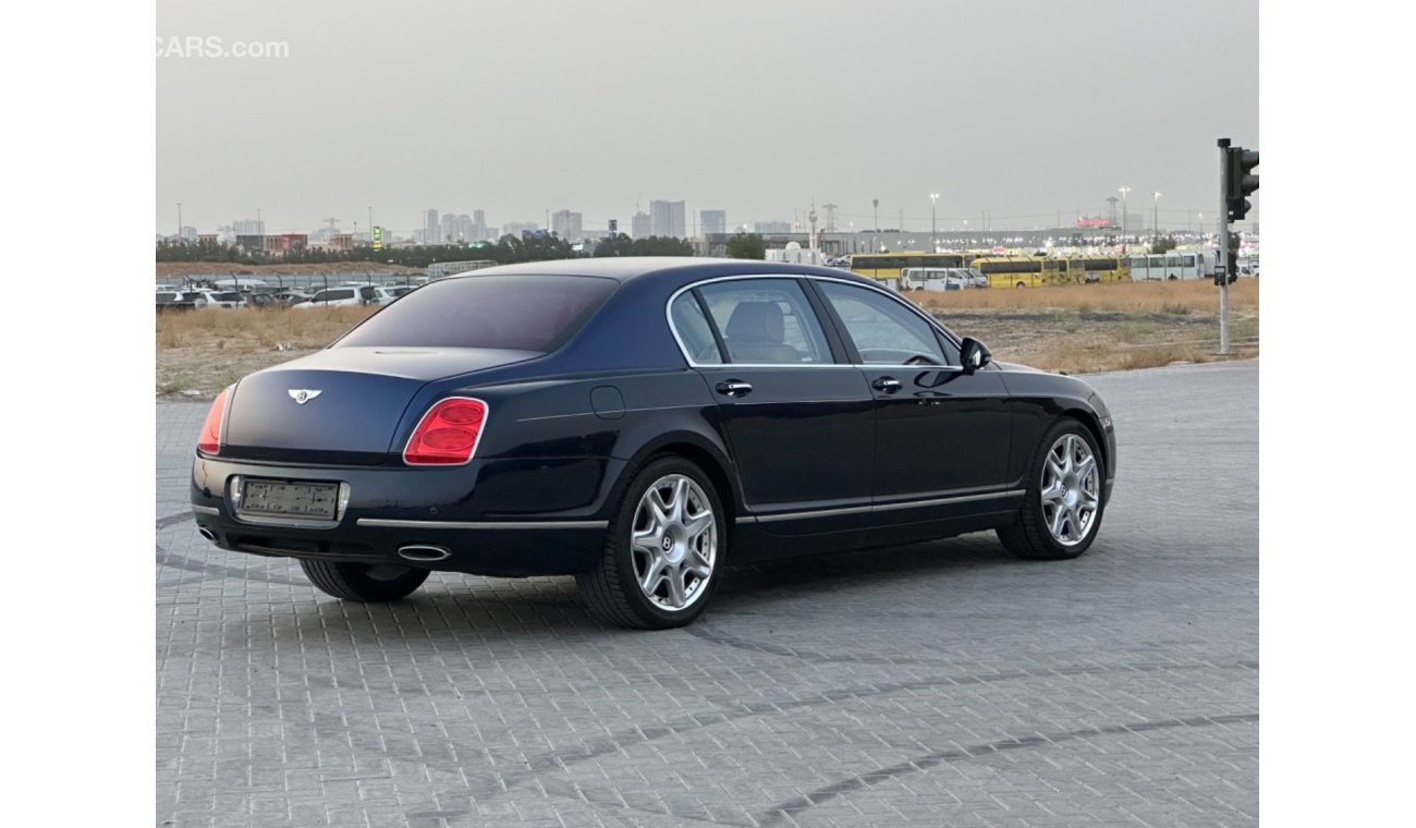 Bentley Continental Flying Spur MODEL 2010 GCC CAR PERFECT CONDITION INSIDE AND OUTSIDE FULL OPTION