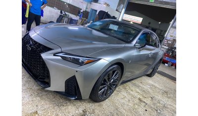 Lexus IS350