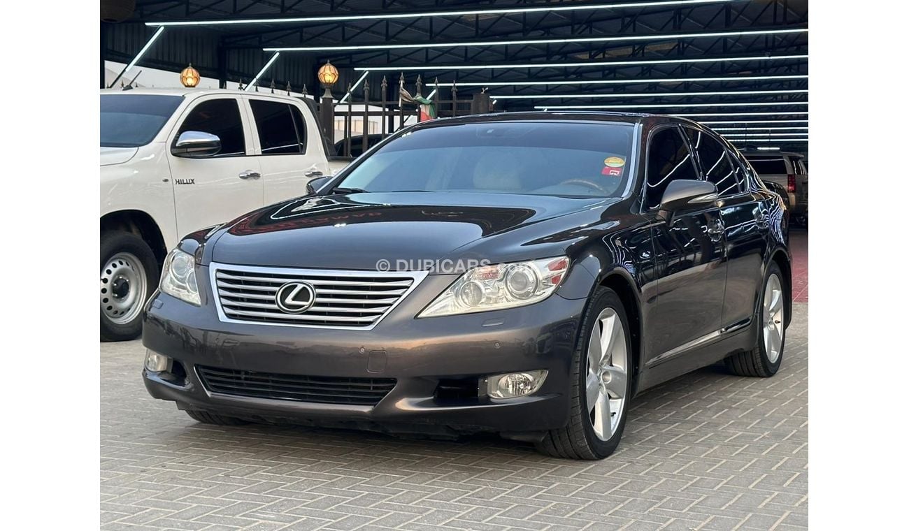 Lexus LS460