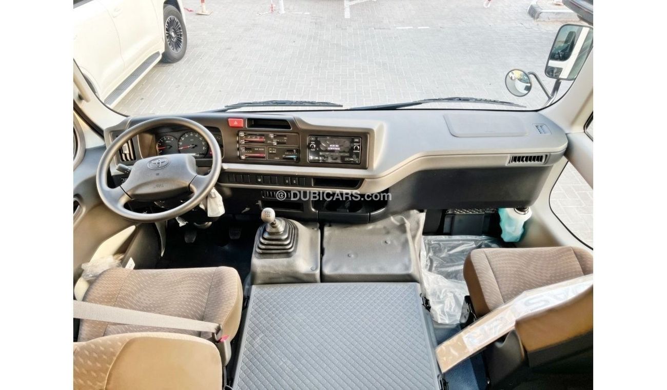 Toyota Coaster 2024 Toyota Coaster 23-Seater 3-Point Seatbelts 4.2L 6-Cyl Diesel M/T RWD Only For Export